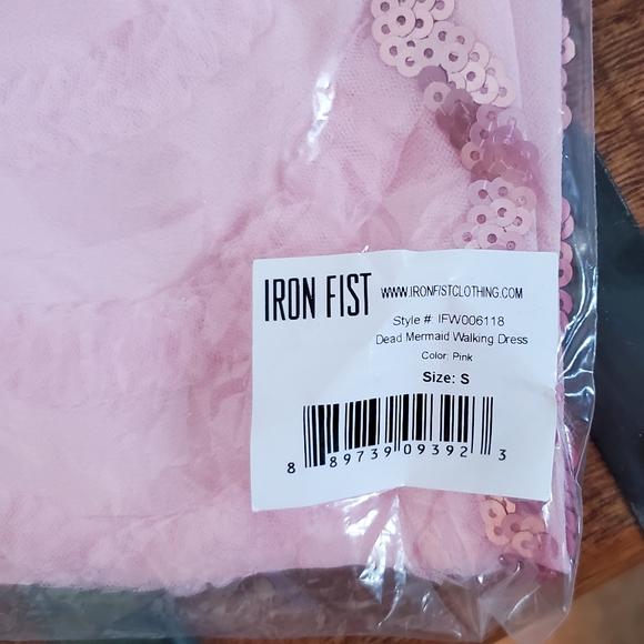 🌸 Iron Fist Dead Mermaid Walking Dress 🌸 - Picture 9 of 16